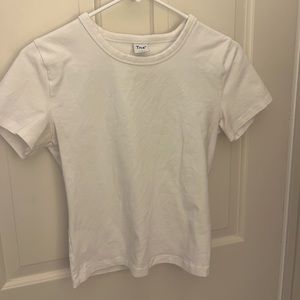 White aritzia TNA t shirt